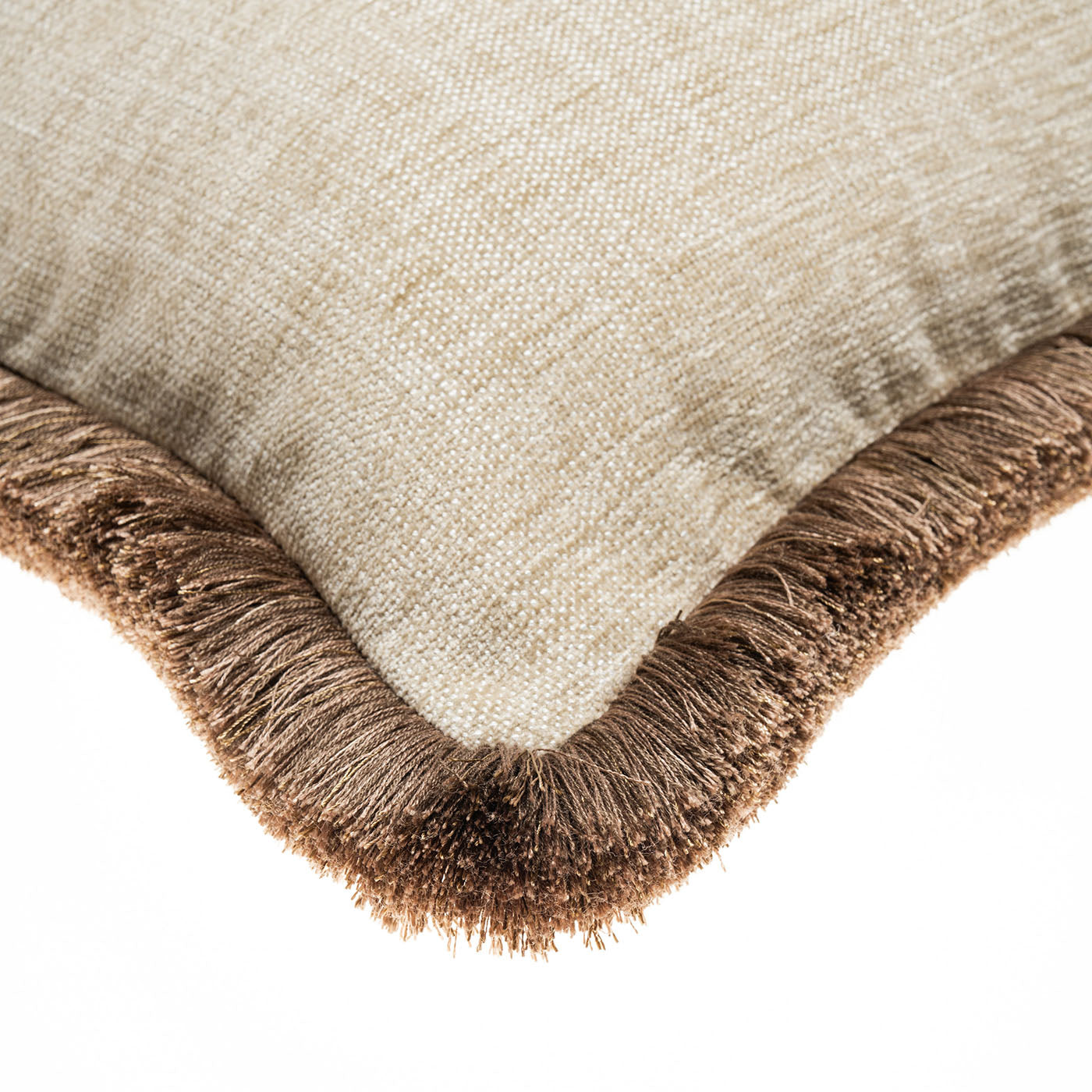 Almond with Clove fringe